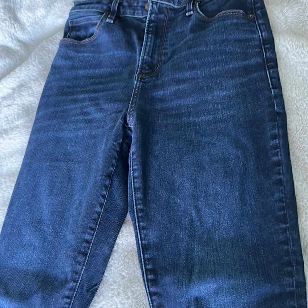 A & F - The Super Skinny High Rise Jean - Picture 4 of 8
